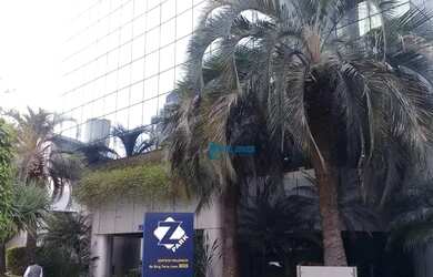 Imagem: O depósito possui 5 Vagas na garagem, 180m² de Área e está