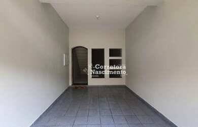 Imagem: A casa possui 3 Dormitórios, 3 Banheiros, 280m² de Área e