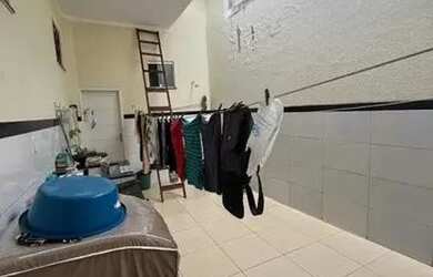 Imagem 2: Casa a venda no CAUB. Varanda, 2 Banheirose3 Dormitórios