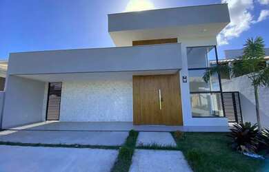 Imagem: A casa em condomínio possui 3 Dormitórios, 1 Banheiro, 2 Vagas