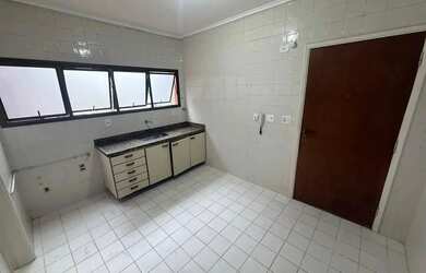 Imagem 3: Apartamento à venda na Avenida da Praia Santos