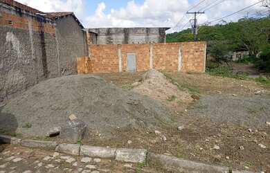 Imagem: O terreno possui 215.600m² de Área e está localizado em