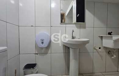 Imagem 3: Angar e Galeria Meurer. 13m² de Área