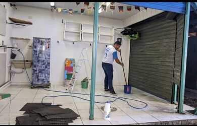 Imagem: O depósito possui 1 Vaga na garagem, 36m² de Área e está