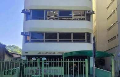 Imagem: O depósito possui 1 Vaga na garagem, 65m² de Área e está