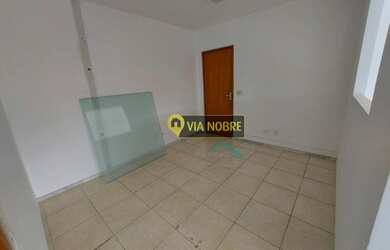 Imagem: O depósito possui 1 Vaga na garagem, 100m² de Área e está