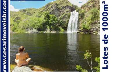Imagem: O terreno e possui Dormitórios, Suítes, Banheiros, 1000-0m²