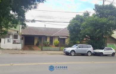 Imagem: A casa possui 3 Dormitórios, 4 Banheiros, 4 Vagas na garagem