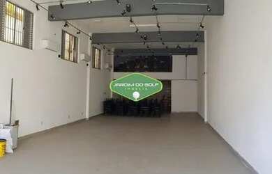 Imagem: O depósito possui 4 Vagas na garagem, 640m² de Área e está