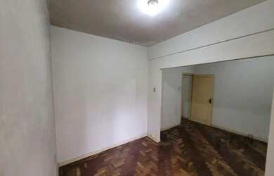 Imagem 11: Apartamento com 2 dormitórios, com sacada no Bairro Centro Histórico