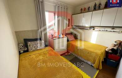 Imagem: O apartamento possui 3 Dormitórios, 2 Banheiros, 2 Vagas na