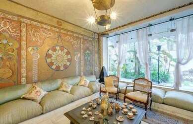 Imagem: A casa possui 4 Dormitórios, 5 Banheiros, 5 Vagas na garagem