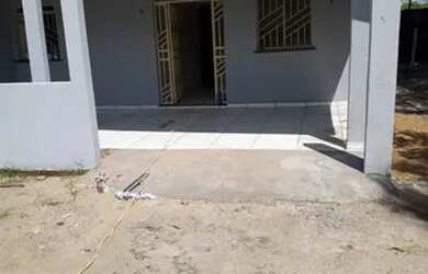 Imagem: A casa possui 2 Dormitórios, 2 Banheiros e está localizado