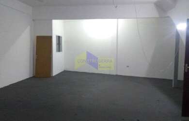 Imagem: O depósito possui 360m² de Área e está localizado em Jardim