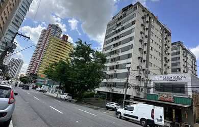 Imagem: O apartamento possui 3 Dormitórios, 2 Banheiros, 76m² de Área