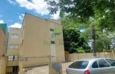 Imagem: O apartamento possui 3 Dormitórios, 1 Banheiro, 2 Vagas na