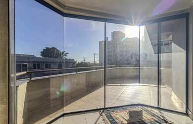 Imagem: O apartamento possui 3 Dormitórios, 3 Banheiros, 2 Vagas na