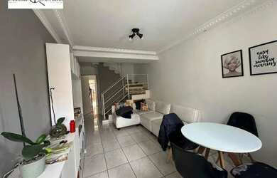 Imagem: A casa em condomínio possui 2 Dormitórios, 1 Banheiro, 2 Vagas