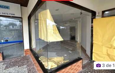 Imagem: O depósito possui 1 Vaga na garagem e 64m² de Área e está