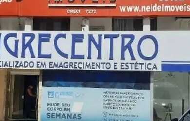 Imagem: O depósito possui 4 Vagas na garagem, 540m² de Área e está