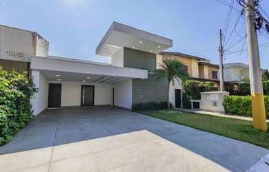 Imagem: A casa em condomínio possui 3 Dormitórios, 4 Banheiros, 5