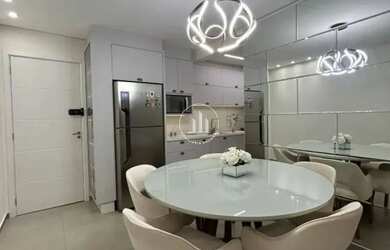 Imagem: O apartamento possui 2 Dormitórios, 2 Banheiros, 1 Vaga na