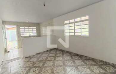 Imagem: A casa possui 3 Dormitórios, 1 Banheiro e 98m² de Área e