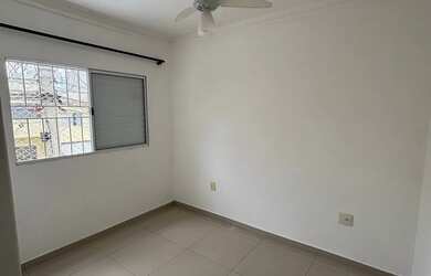 Imagem: A casa em condomínio possui 2 Dormitórios, 2 Banheiros, 1