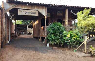 Imagem: A fazenda à venda possui e está localizado em Centro, São