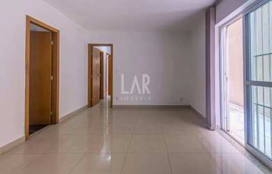 Imagem: O apartamento possui 3 Dormitórios, 2 Banheiros, 2 Vagas na