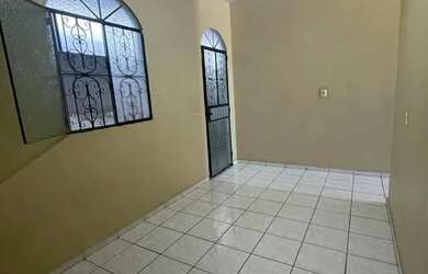 Imagem: A kitnet possui 1 Dormitório e 1 Banheiro e está localizado