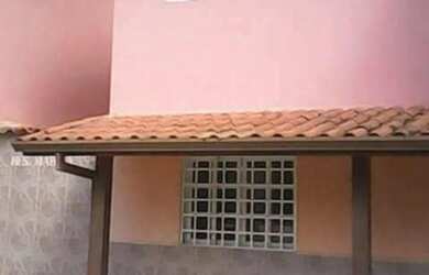 Imagem: A casa em condomínio possui 2 Dormitórios, 2 Banheiros, 1