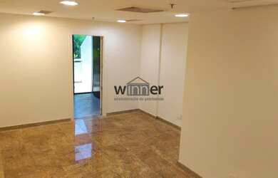 Imagem: O depósito possui 1 Vaga na garagem, 30m² de Área e está