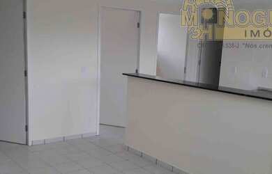 Imagem: O apartamento possui 3 Dormitórios, 1 Banheiro, 2 Vagas na