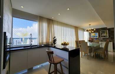 Imagem 6: Apartamento andar alto, com 3 suítes em 134m² com 2 vagas de garagem...