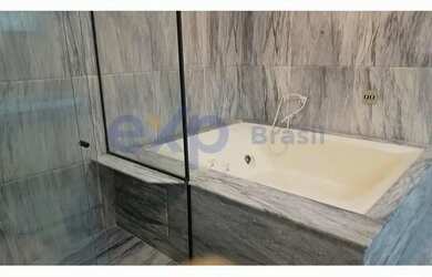 Imagem 11: Elegante casa com 8 Quartos e 7 banheiros à Venda, 685 m² por R$ 8.990.000