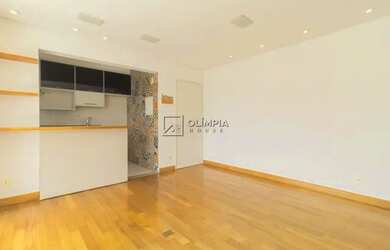 Imagem: O apartamento possui 2 Dormitórios, 2 Banheiros, 2 Vagas na