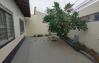 Imagem 8: Casa para venda. 360m² de Área, 2 Vagas na garageme3 Dormitórios