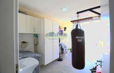 Imagem: A casa em condomínio possui 3 Dormitórios, 4 Banheiros, 1