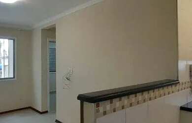 Imagem: O apartamento possui 1 Dormitório, 1 Banheiro, 1 Vaga na garagem