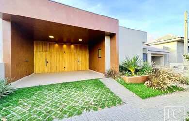 Imagem: A casa em condomínio possui 3 Dormitórios, 5 Banheiros, 2