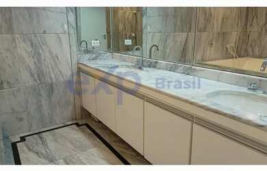 Imagem 9: Elegante casa com 8 Quartos e 7 banheiros à Venda, 685 m² por R$ 8.990.000