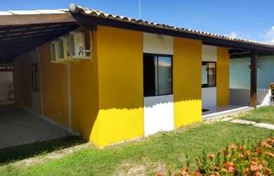 Imagem: A casa em condomínio possui 3 Dormitórios, 2 Banheiros, 2