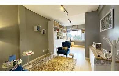 Imagem: O depósito possui 1 Vaga na garagem, 37m² de Área e está