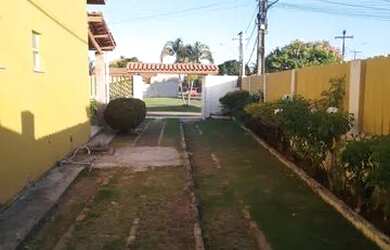 Imagem: A casa em condomínio possui 4 Dormitórios, 3 Banheiros, 5