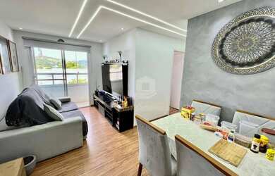 Imagem: O apartamento possui 3 Dormitórios, 1 Banheiro, 1 Vaga na garagem