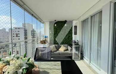 Imagem: O apartamento possui 3 Dormitórios, 2 Banheiros, 2 Vagas na