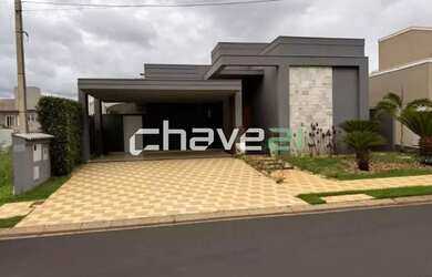 Imagem: A casa em condomínio possui 4 Dormitórios, 4 Banheiros, 2