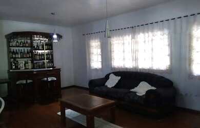 Imagem: A casa em condomínio possui 4 Dormitórios, 3 Banheiros, 4