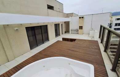 Imagem: O apartamento na cobertura possui 4 Dormitórios, 4 Banheiros